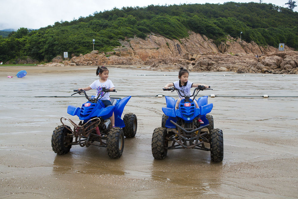 By2新歌MV成绩超陈奕迅 歌迷投票泳装照曝光_十大外围足球平台app(图3) 十大外围足球平台app