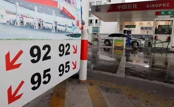 十大外围足球平台app:新加坡歌手何耀珊老公涉嫌非法谋巨款 助其歌唱事业(图1) 十大外围足球平台app